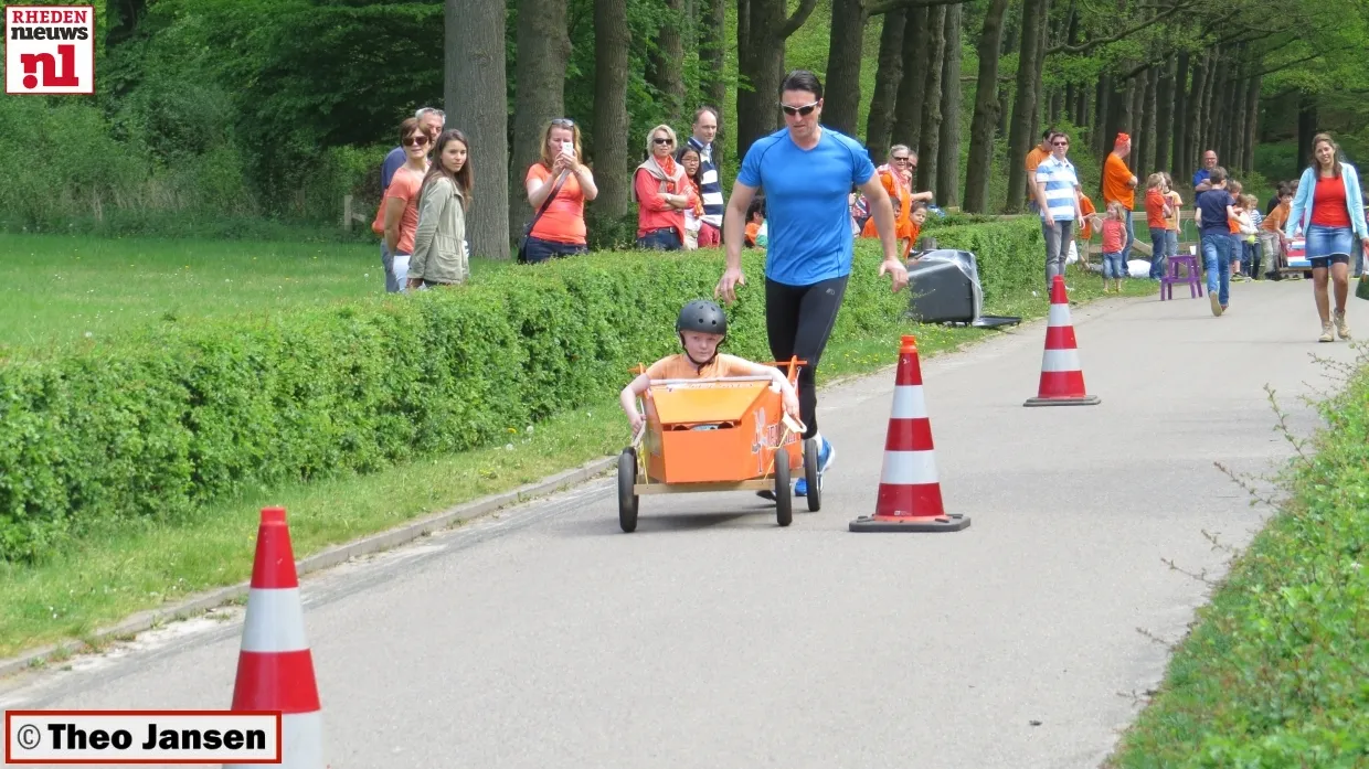 cptb7xdk9vg1jjcajfd23hs2b 2014 04 26 koningsdag rozendaal 003