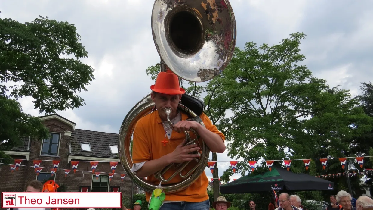 crju4gawlsmsz39rbdiare404 v leeuwenplein 29 6 14 073