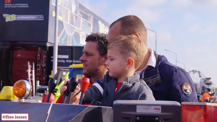 crq1cq1mhelv1q3bzgtqgtqc8 kleefsewaard 003