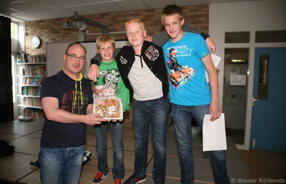 cy330eig5273w4me6ji8wqqb2 simon2