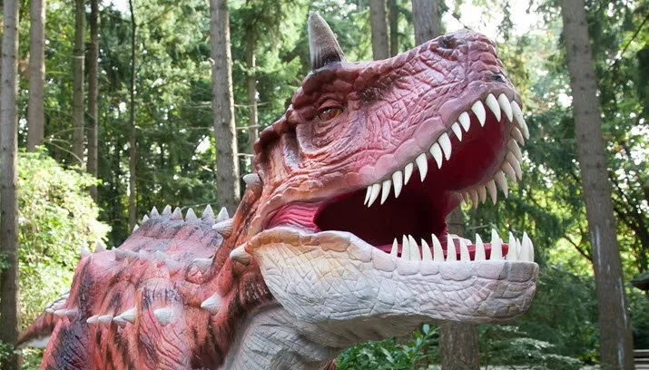 dinos in de zoo