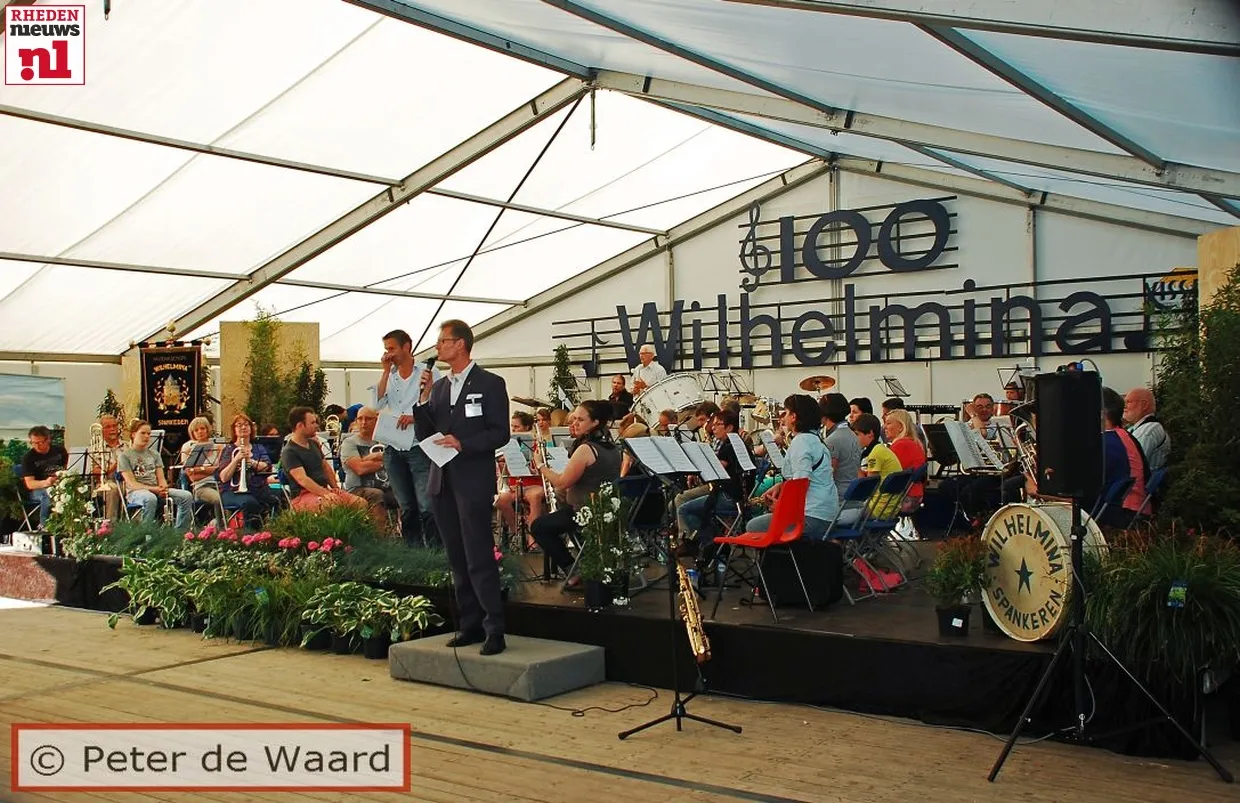 dqxaew2trs5k8mjosabhhjlmb 2014 05 18 spankeren feesttent wilhelmina 002