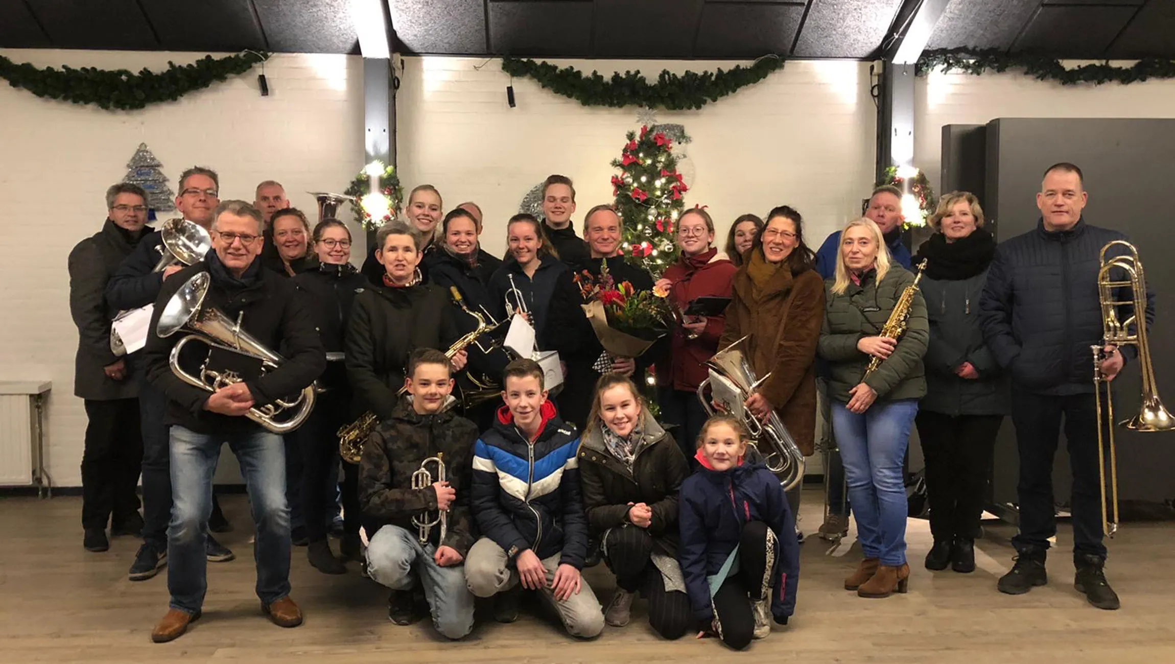 edgar lutke 25 jaar bij wilhelmina spankeren manuela sleking arends