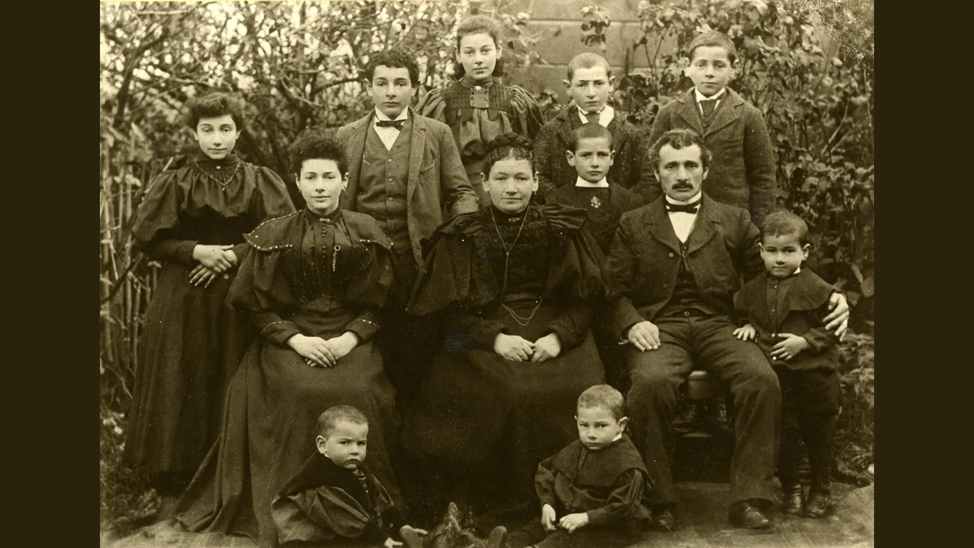 foto familie leefsma in 1897 rechtenvrij collectie sara kirby nieweg