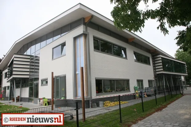 fr526bedhyn8ijwdj91o5hrsq startbrede school rheden008