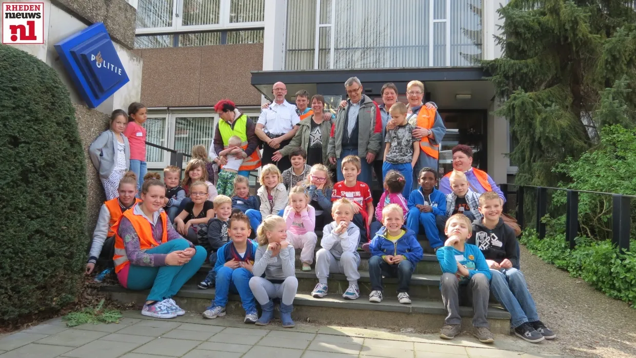 gcg2ay2hqj8qcb1ou9v9l88cq 2014 04 05 kidsclub de poort bij politie velp 016