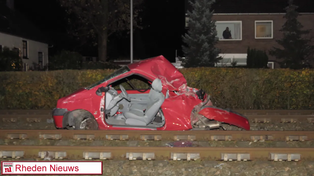 gnp8g3je9nv154hss1vloheps 2014 11 20 auto trein velp 003