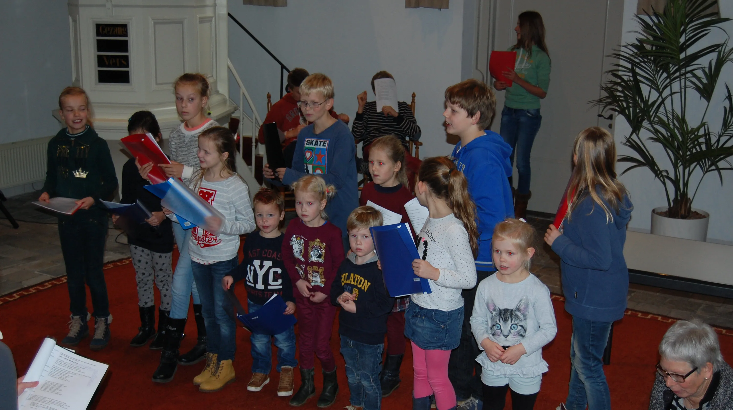 h12nb51jgoz4dpc2o8wn0kwf1 kerstmusical kerst brengt vrienden 2