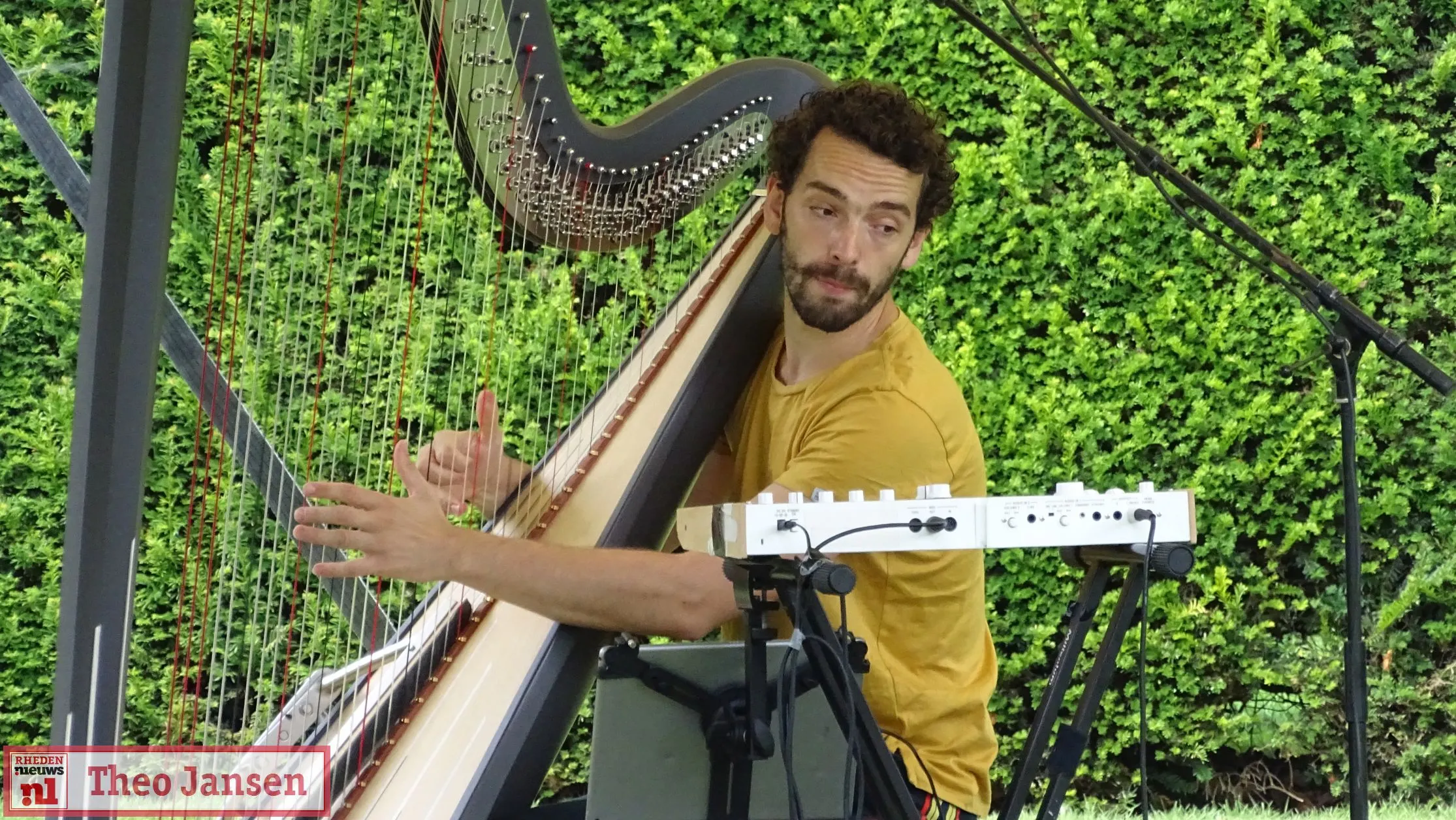 harpist remy van kesteren bij middachten 28 07 2019 2