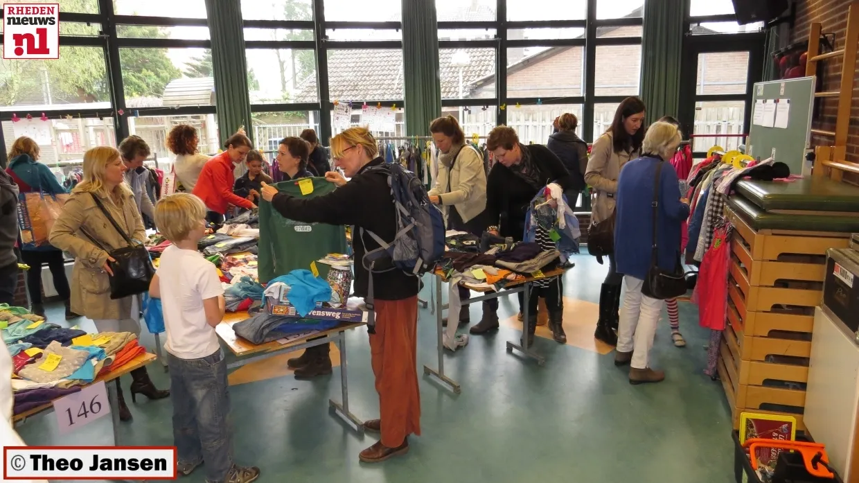 hnjyeuf1irzk64dete84m4gd6 2014 04 05 parkweg kledingbeurs 002