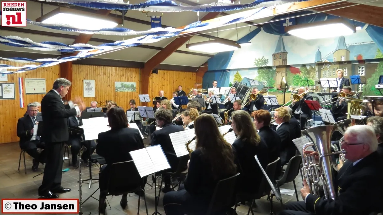 hsaehnzv70k5e0wmmkhzsoqab 2014 04 06 de beemd koffieconcert v