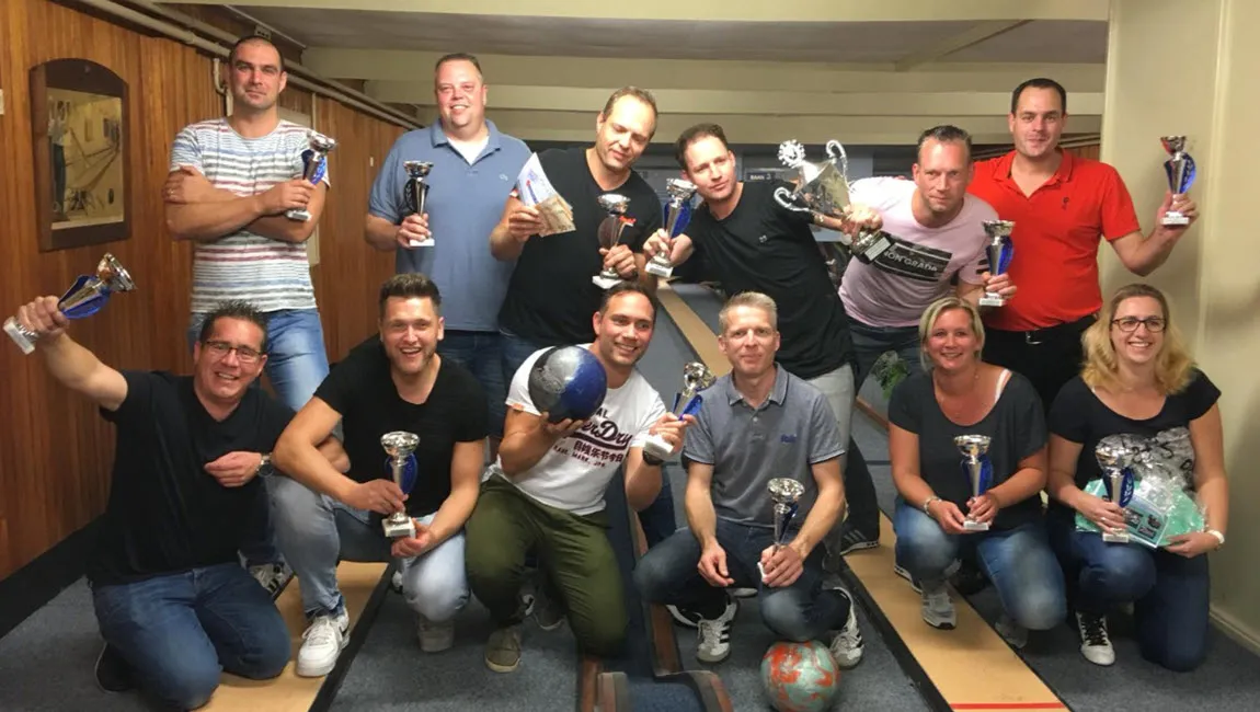 it paad bjuster winnaar straatkegeltoernooi dieren