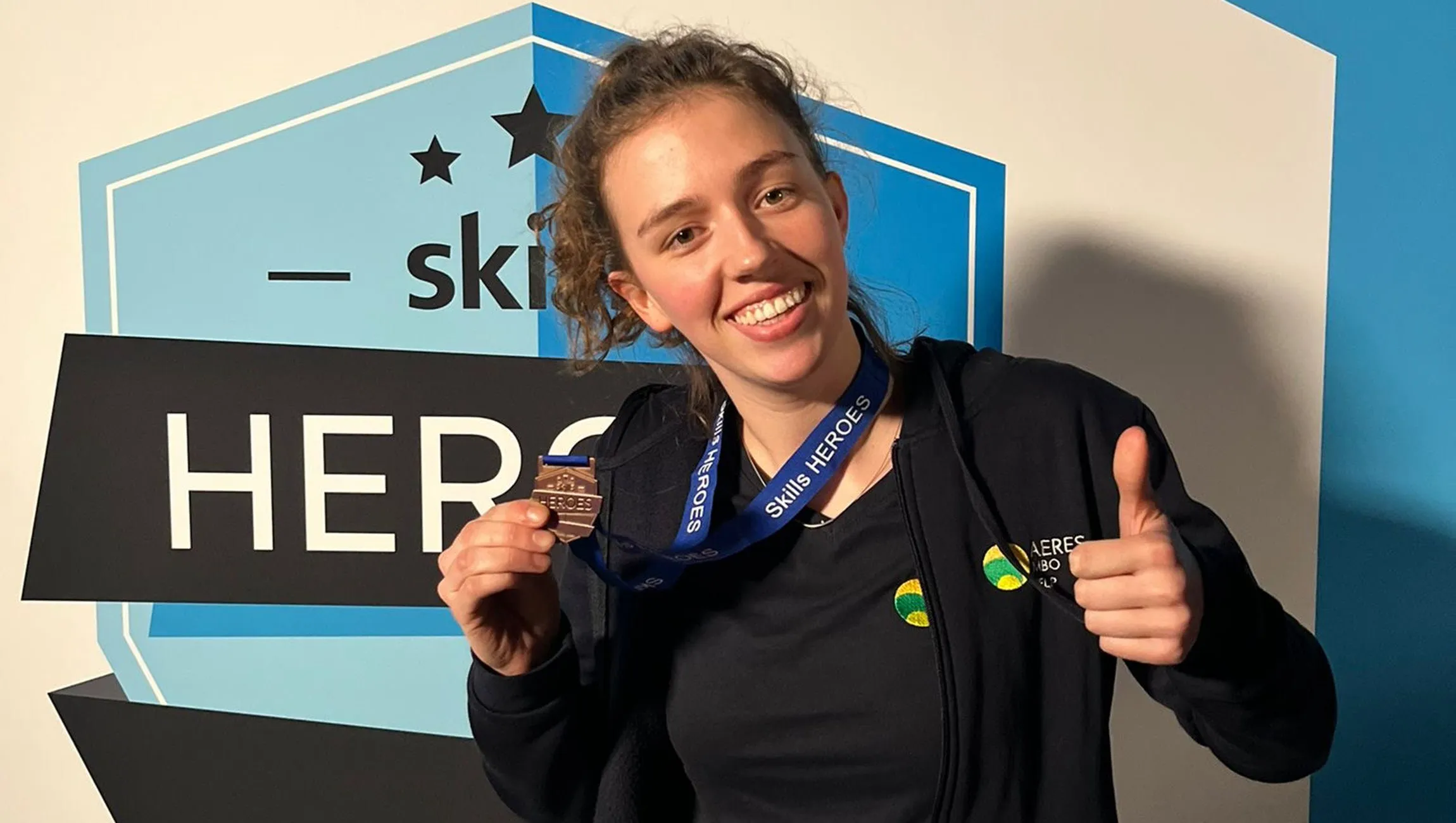 jikke jansen van aeres mbo velp wint de bronzen medaille bij skills the finals 2024 bloembinder foto is van worldskills en mag vrij gebruikt worden