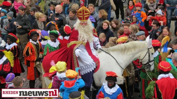 ko4rkosz1sl99gjdnkiou001x 2013 11 24 intocht sinterklaas velp032