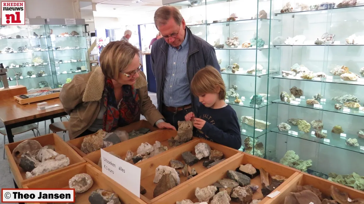 mgsospooybvb0fbffsxkbj71y 2014 04 06 museumweekend geologisch museum velp 003