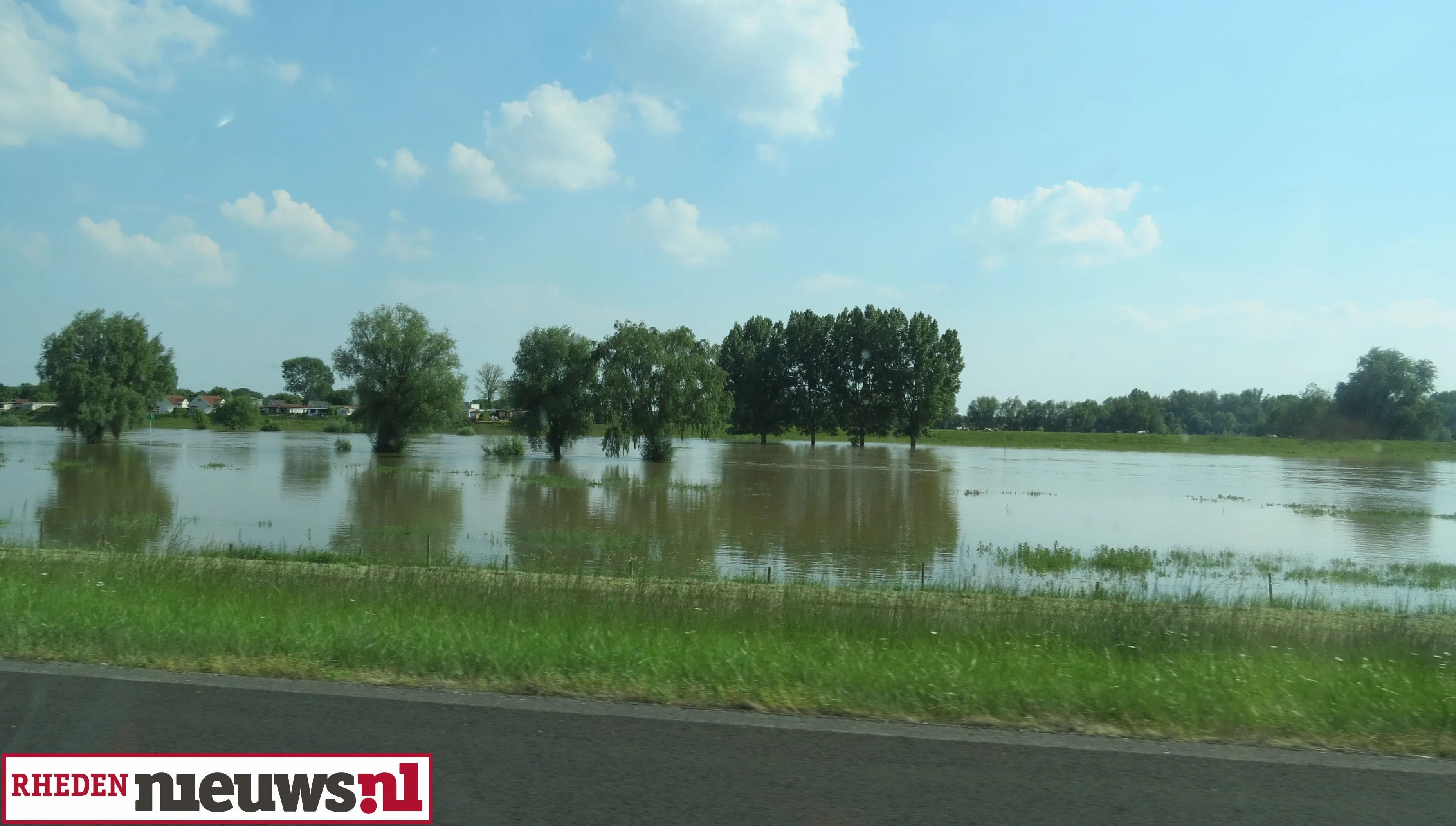 mij48o6emknwwxflfjunozmhd hoogwater004