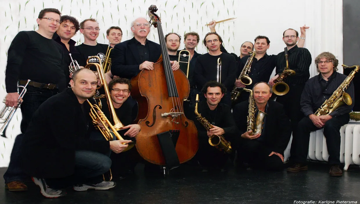 ndws408x872jyou2wfln63y11 foto guus tangelder bigband 2008