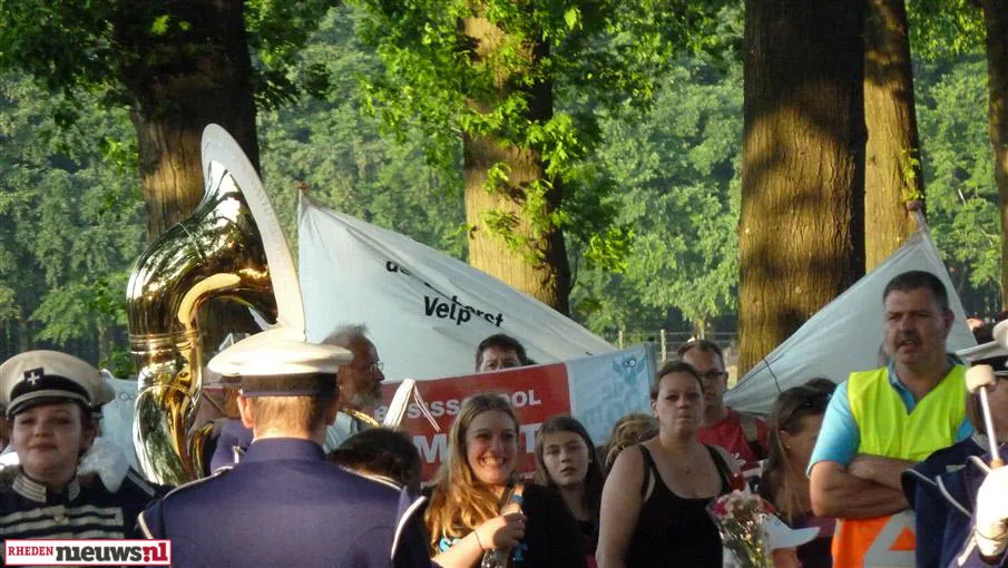 nka7s7js1whj0jviusv7t1hsn velp intocht vierdaagse 2013 5