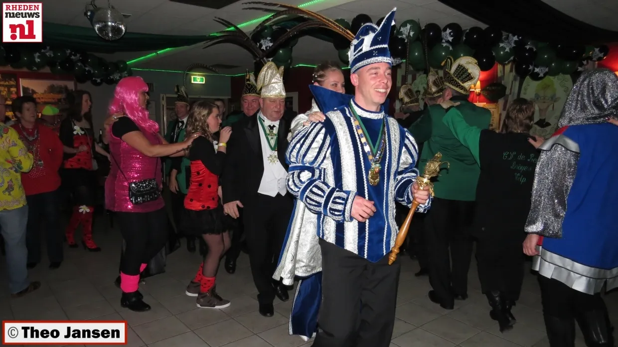 ol00j9uwab4yhs5xtdgja8u0a 2014 03 01 gemaskerd bal de leute bryers002