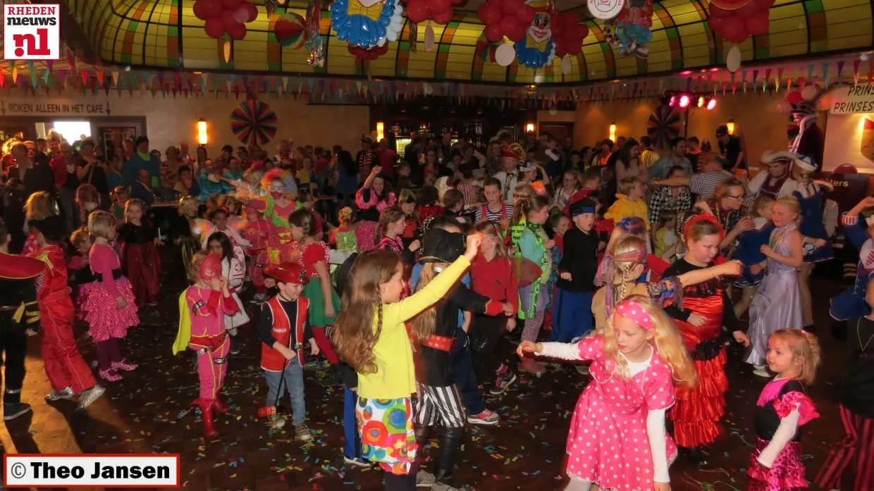 osv4oo1hxkedcosxdcduwrm5k 2014 02 23 kindercarnaval met de heiknters008
