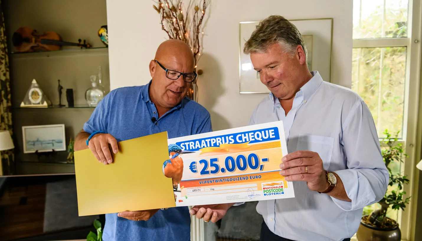 peter uit velp wint 25000 euro in postcode loterij