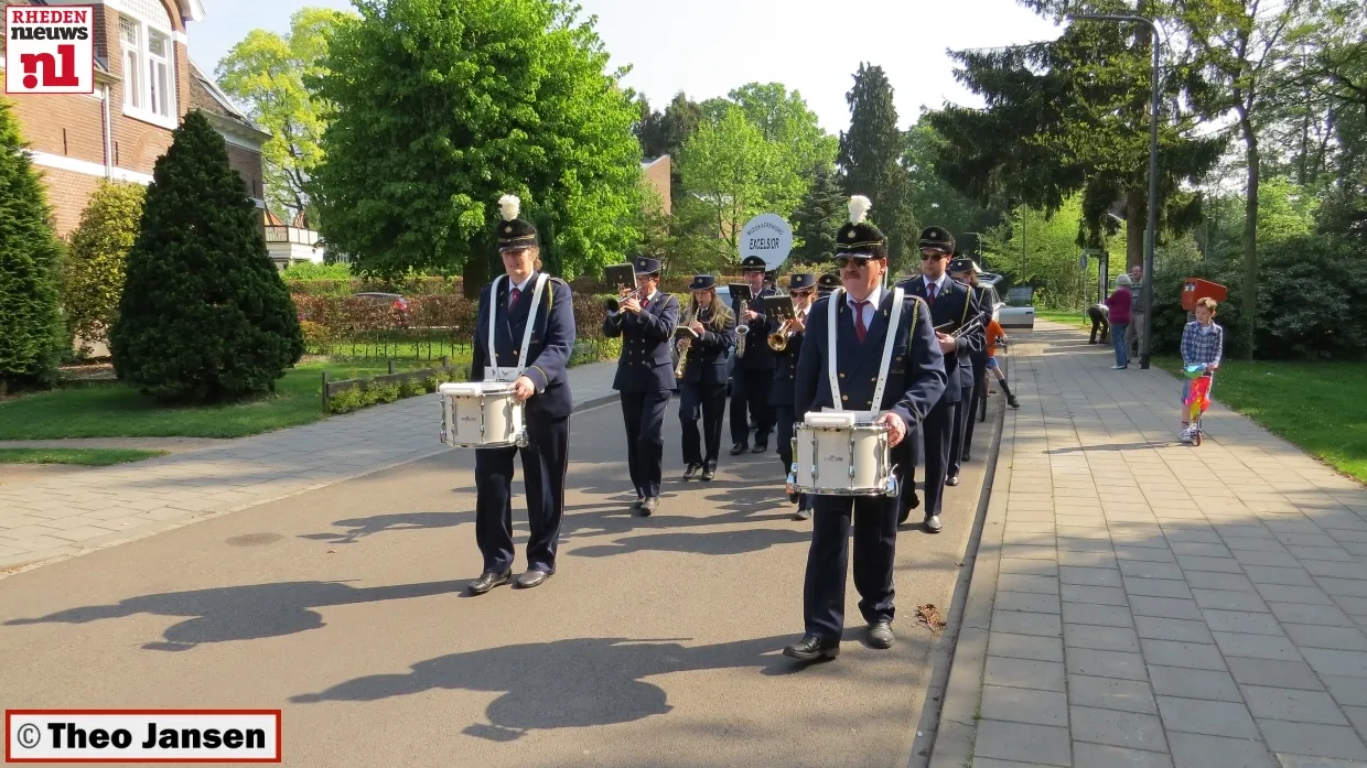 qcy87b5dnvs63rmxw1lnwswoz 2014 04 26 koningsdag ellecom 002
