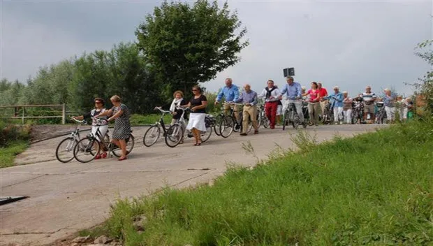 qh5bqkan82z25qbo02ly5mmgl rf4d1