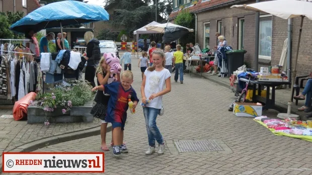 qkgdc4mb8t35jtmqloymw1bbr straatmarkt oud velp zuid009