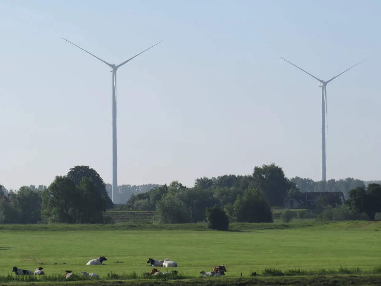 r7pbuc4uhkwddg9af7zp10s06 windmolens1