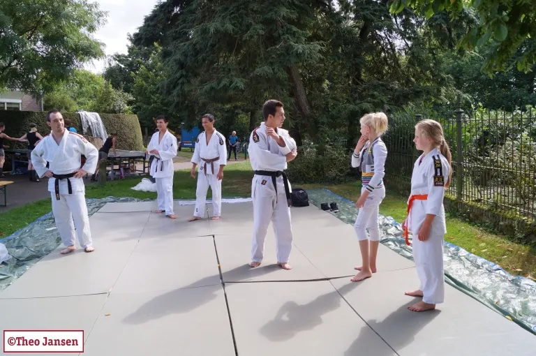 riqcdw40cup7l6kwio6k6fhj0 de circel 034