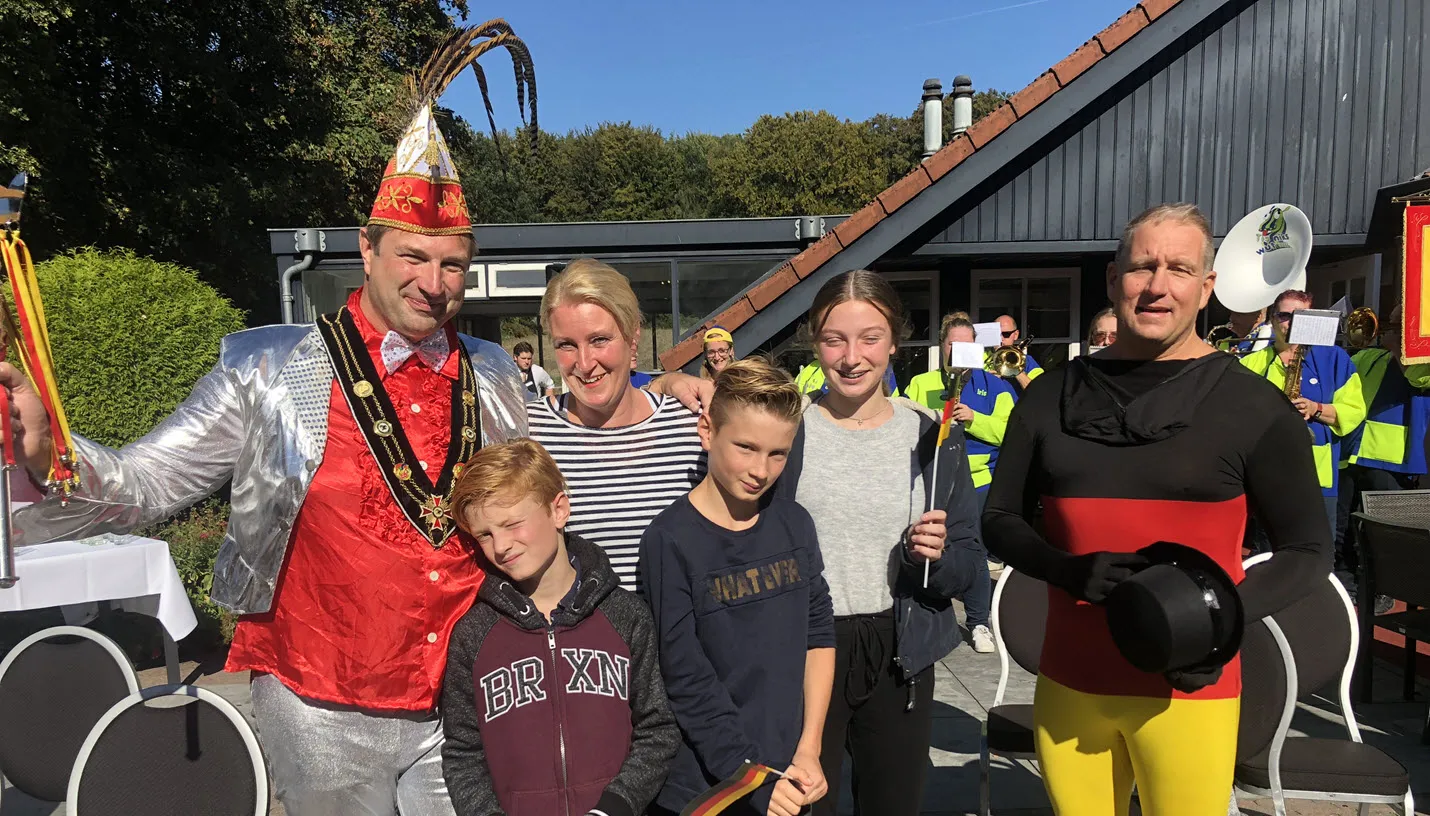 ronald en nicolle ter hoeven nieuwe prinsenpaar cv de narrenkap
