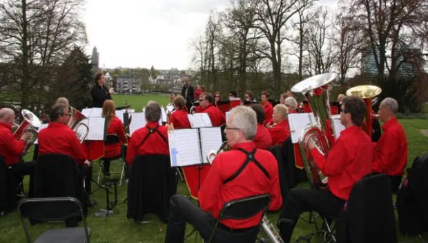 ryg1uvizi6s1ewxcjd3j70430 fanfare