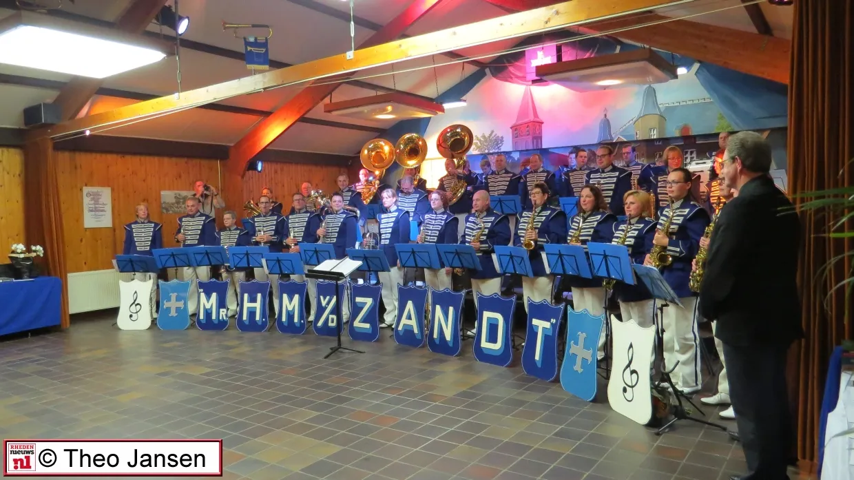 s52i85dpxxla8c15fqhv2050z de beemd 29 11 14 004