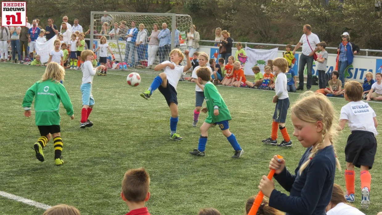 sempd22omfmc8dzrl5mawrxh5 2014 04 02 schoolvoetbal 2014 fotos 1 027