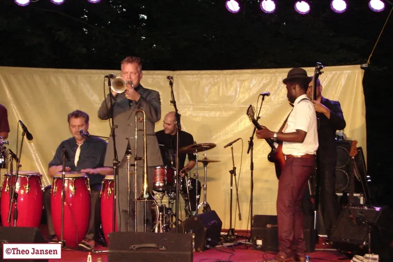 sn45ojcthvnd6cmll3t58sj5b ellecom avegoor new cool collective 18aug2013 1