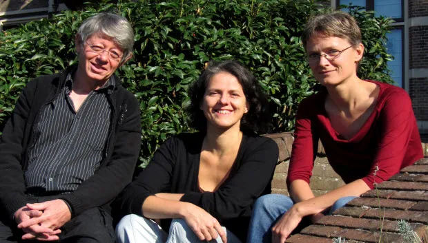 veqd2qv9y75vve86pm8fhwoof foto yoo hee van der stoep