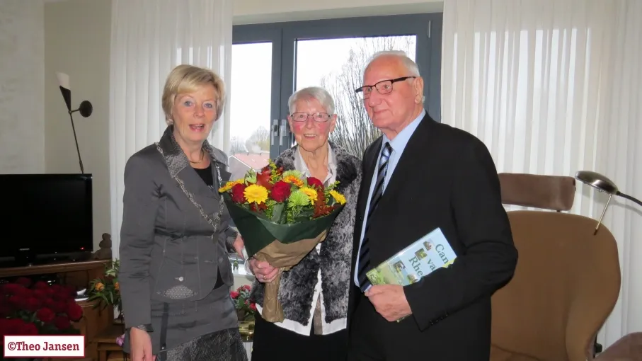 vmkttdx1rg7spso4f9oziehxe v heeckensstraat 28 11 13 001