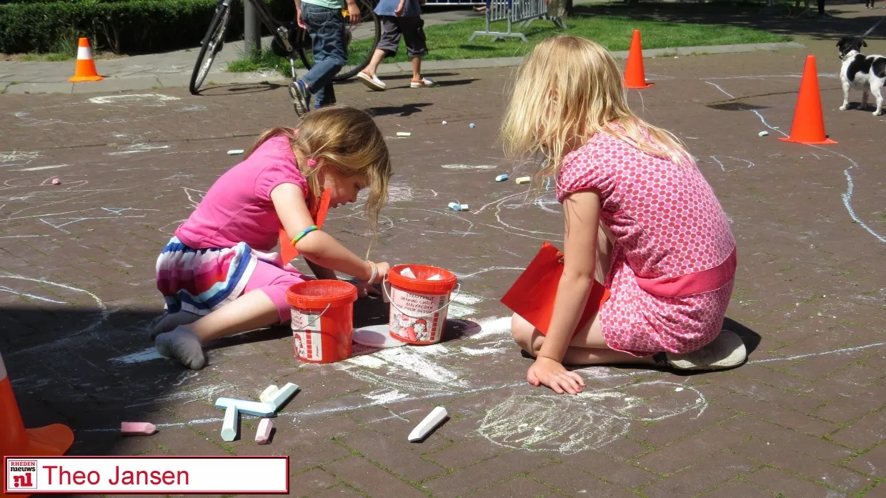 vu41uzdu5xxym0dw7e3f65kgi 2014 06 11 straatspeeldag velp zuid 030