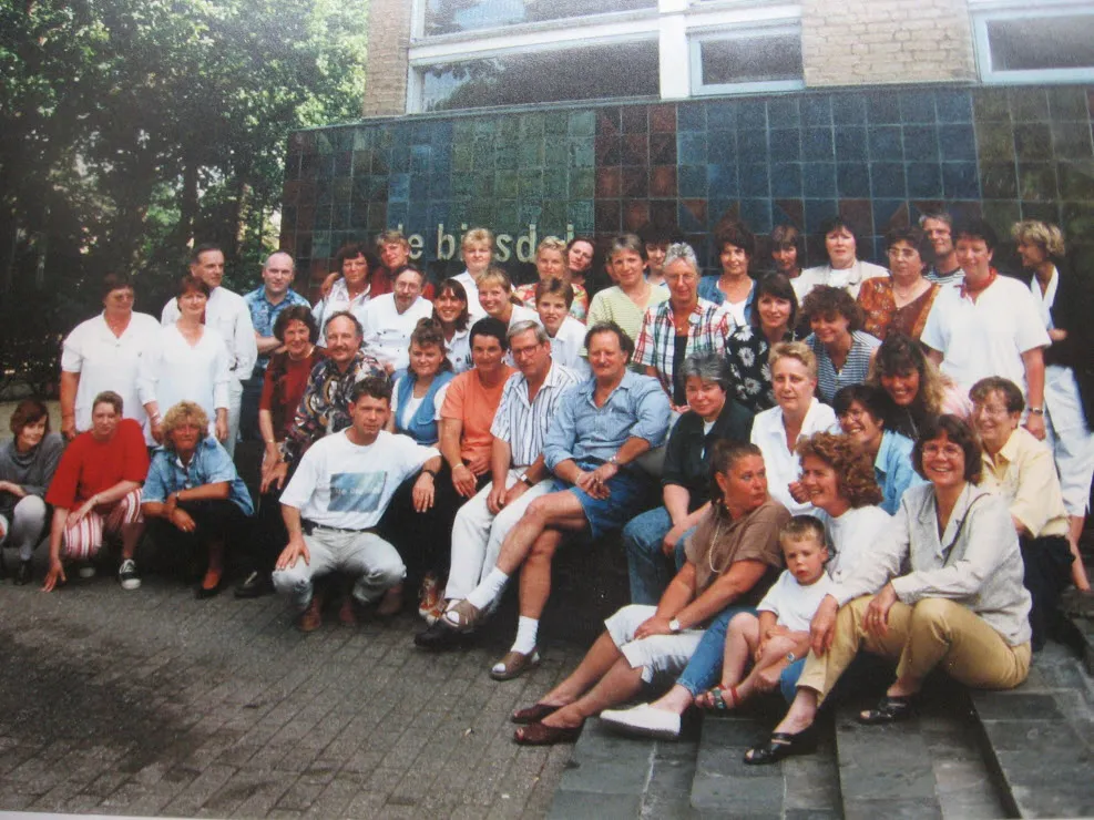 we1n8gjpctv53oftb3bol767l foto medewerkers biesdel 1995