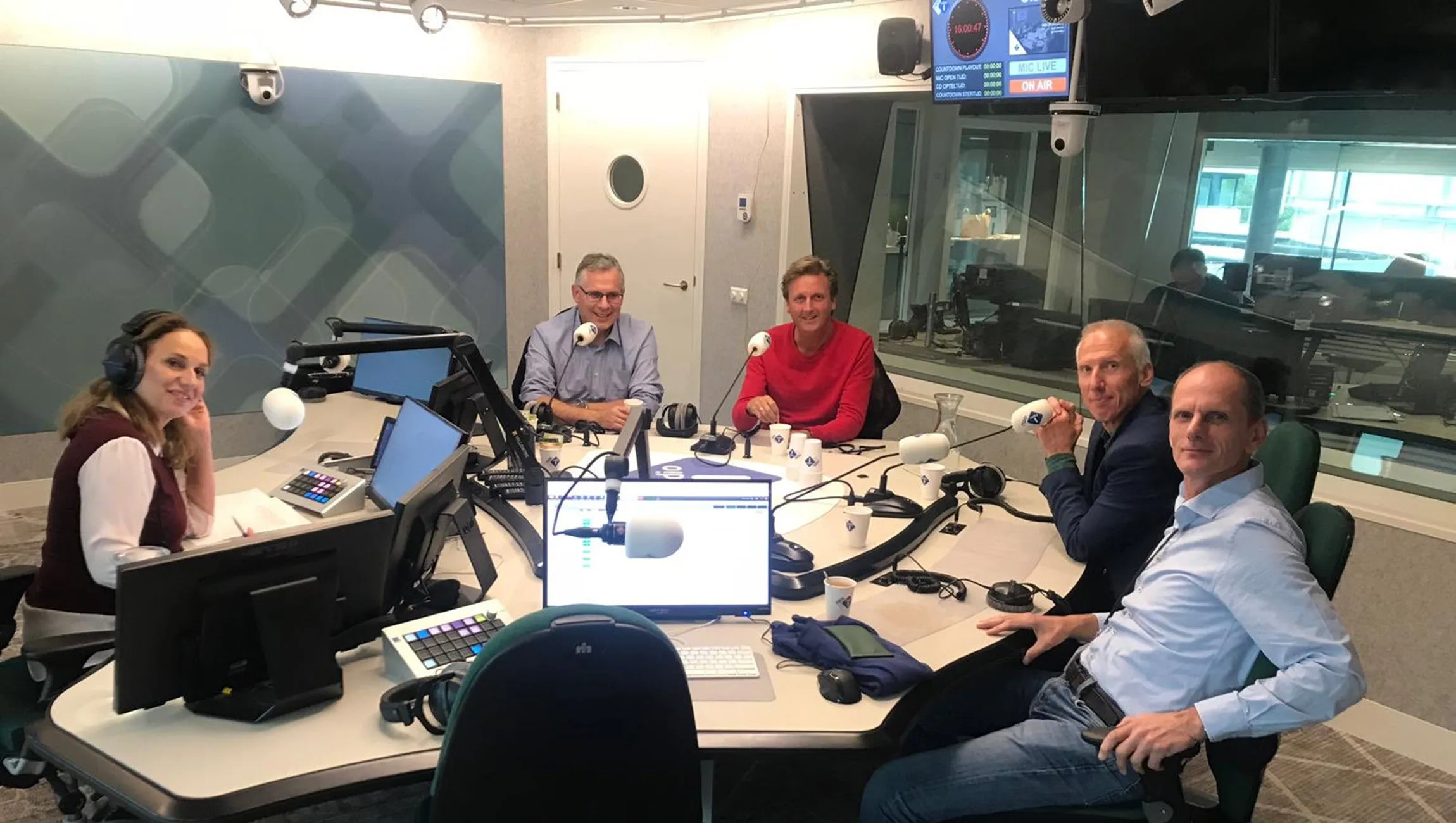 wethouders gemeente rheden bij wnl op zaterdag