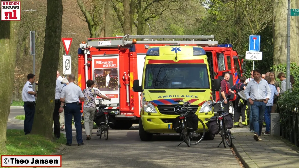 y0iiwes42dyg0c20doxf186b6 2014 04 03 zutphensestraatweg ongeval jongetje fiets 020