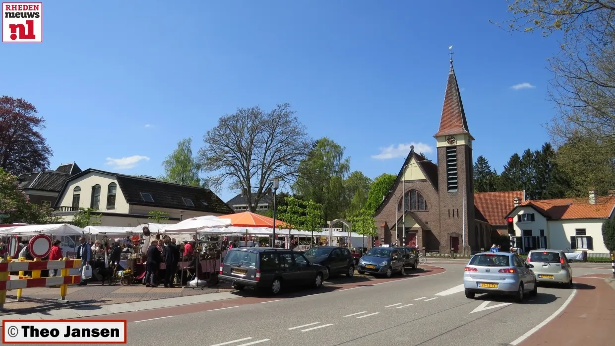 ydfvolijoy14p3gwbbkbx4qjj 2014 04 19 prinsses amaliahoek markt op steeg 001