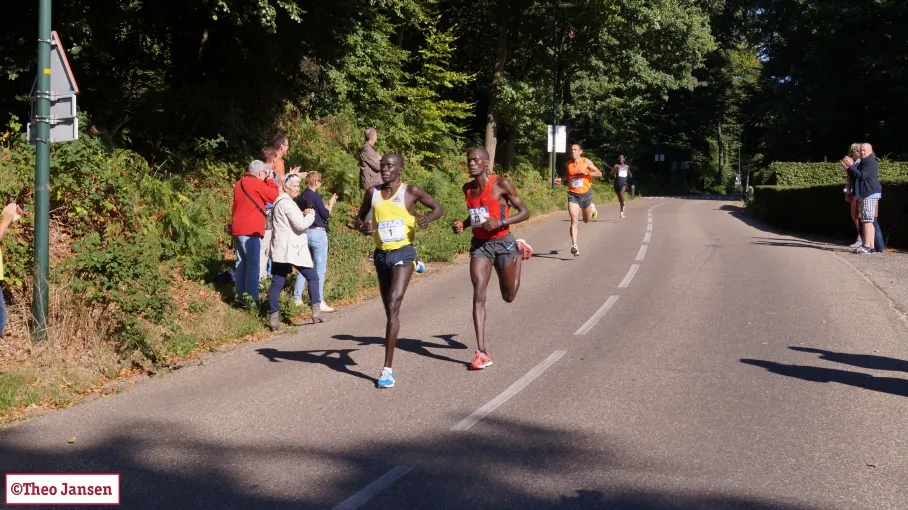 ygmu4ju3dkberxcfevh5l1xz3 posbankloop 25 km rozendaal 006