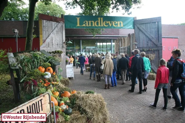 yocn3afhsjo3gpgn6zsxkgcws 130915 landleven 002