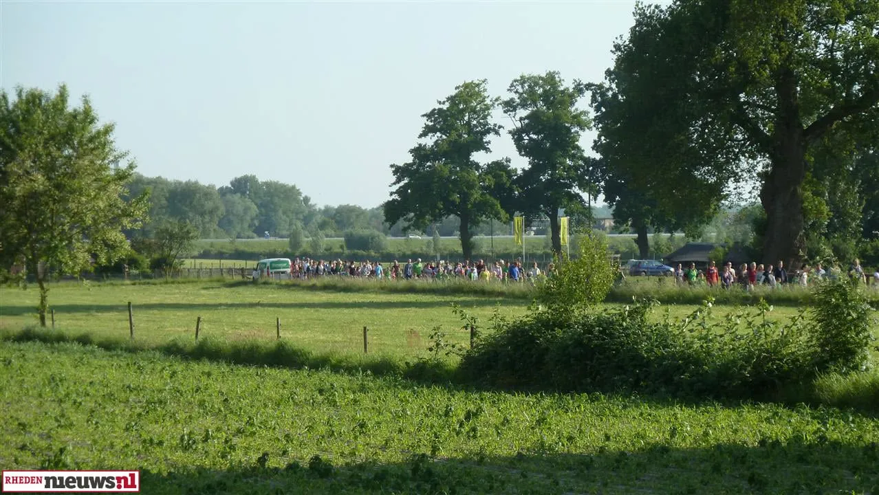 yroskfl13fawfvi2uuji0vwvt rheden avondvierdaagse 20130610 3