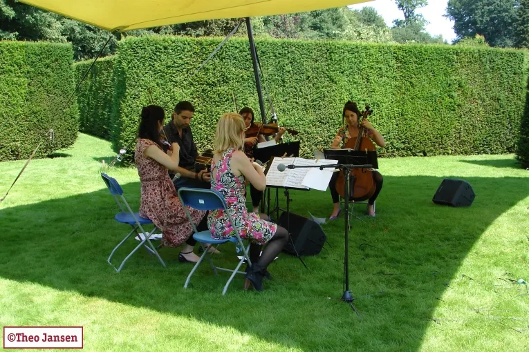 yvyjmbulcr56oyceeabwnshnf zomerconcert 005