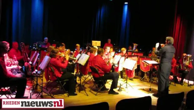 yycw9lvl2wzfbp0szz20fwm1p 2013 11 02 arnhems fanfare orkest009