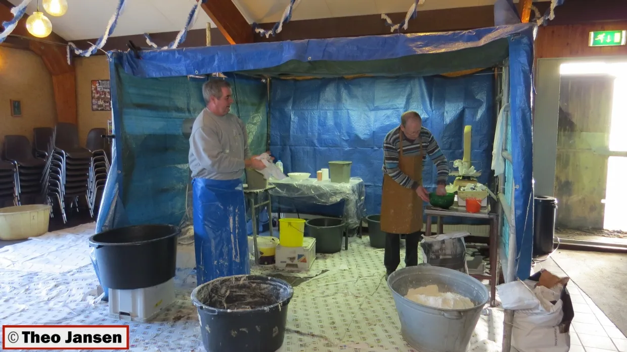 zsocmec79d11tu3yda8ujso7h de beemd 29 12 13 003