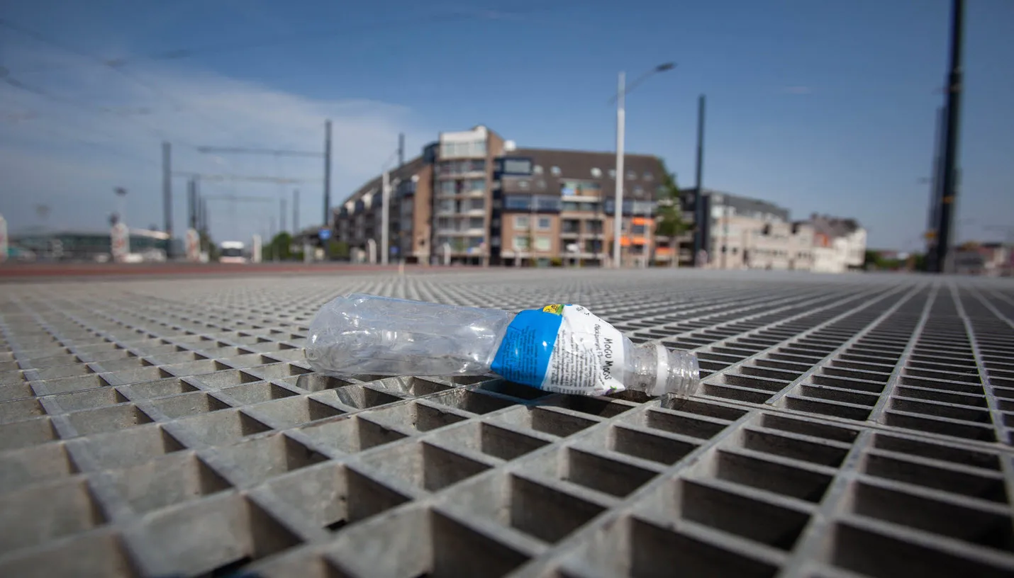 zwerfafval eelke dekker on fotercom