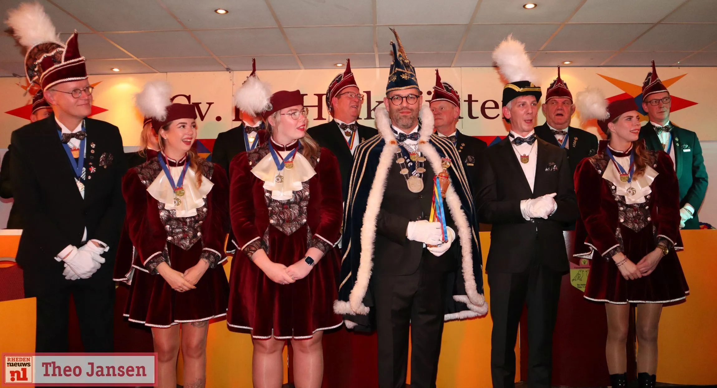 nieuw prinsenpaar cv de heiknuuters prins bas de 1e en adjudant jimmy geinstalleerd 2024 1